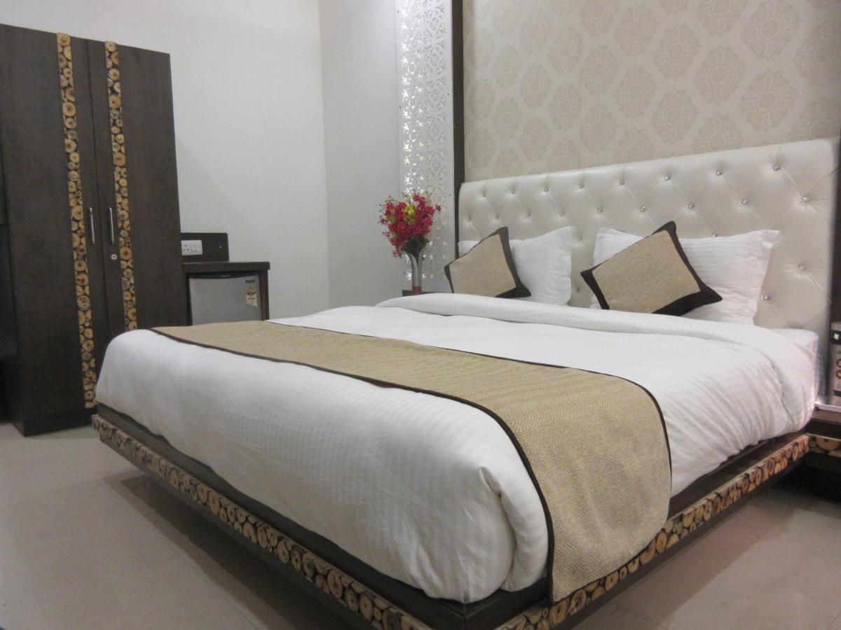 Riya Palace Agra  Extérieur photo